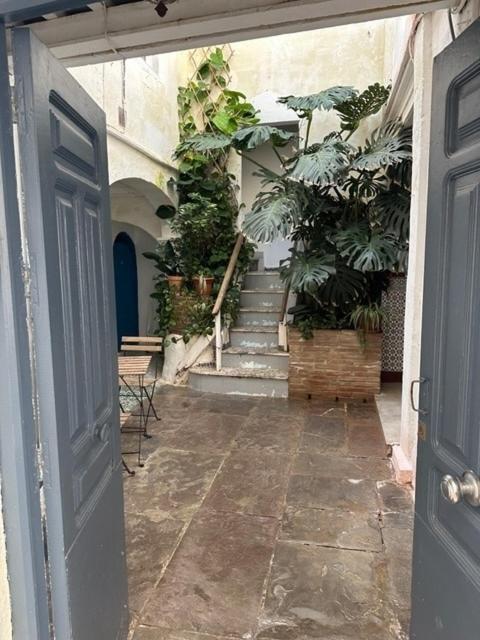Apartment In Old Town With Roof Terrace And Fibre, タリファ エクステリア 写真
